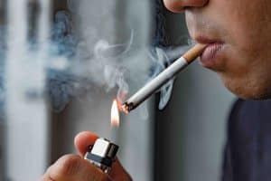 smoking damages oral health